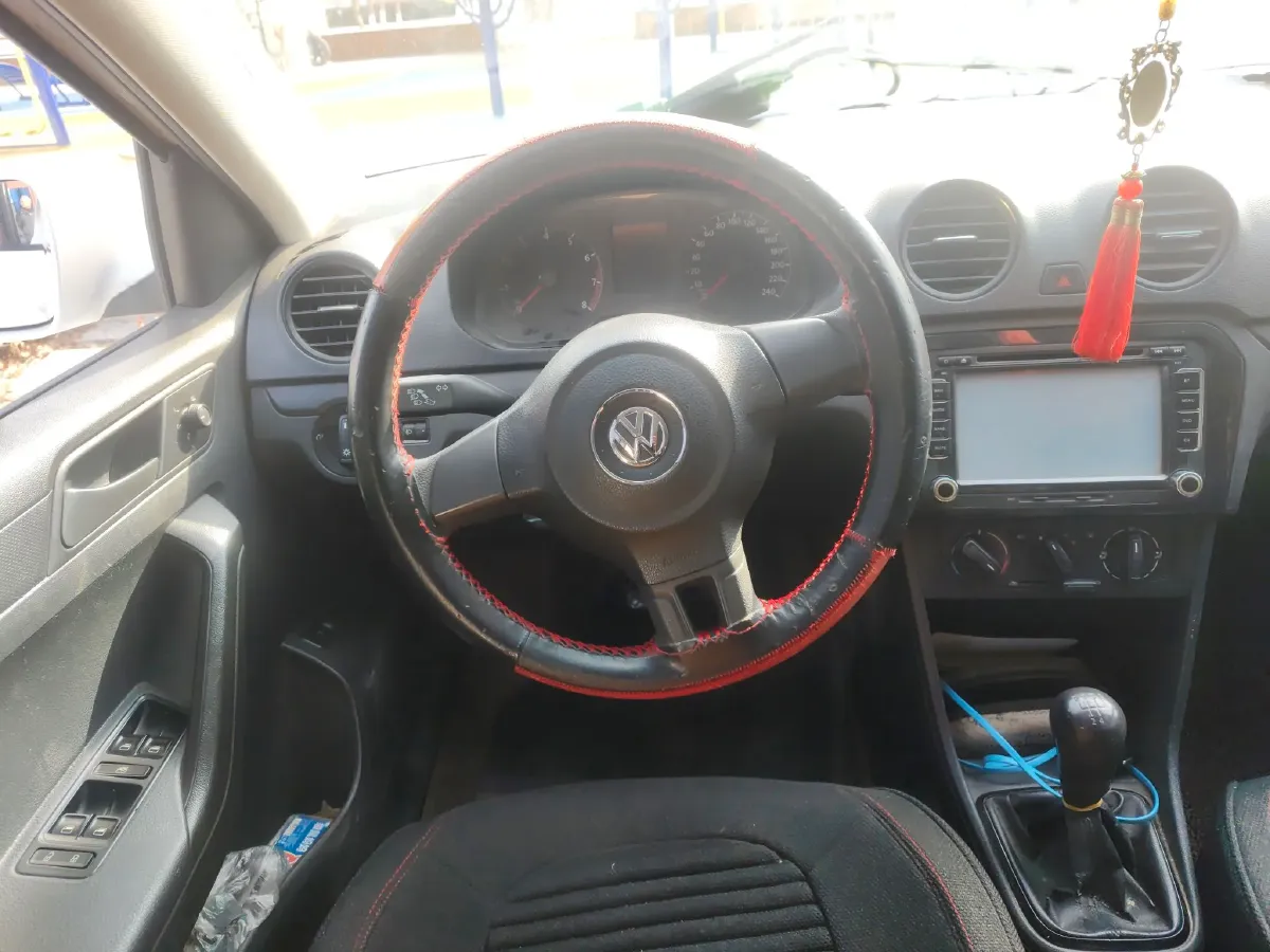 2015 Volkswagen Jetta 1.6L 110HP L4 5MT,autocango,china used car exporter,china ev exporter,chinese used car exporter,chinese used ev exporter