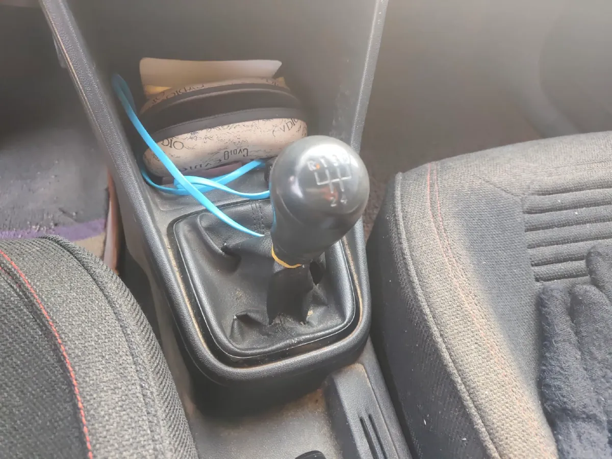 2015 Volkswagen Jetta 1.6L 110HP L4 5MT,autocango,china used car exporter,china ev exporter,chinese used car exporter,chinese used ev exporter