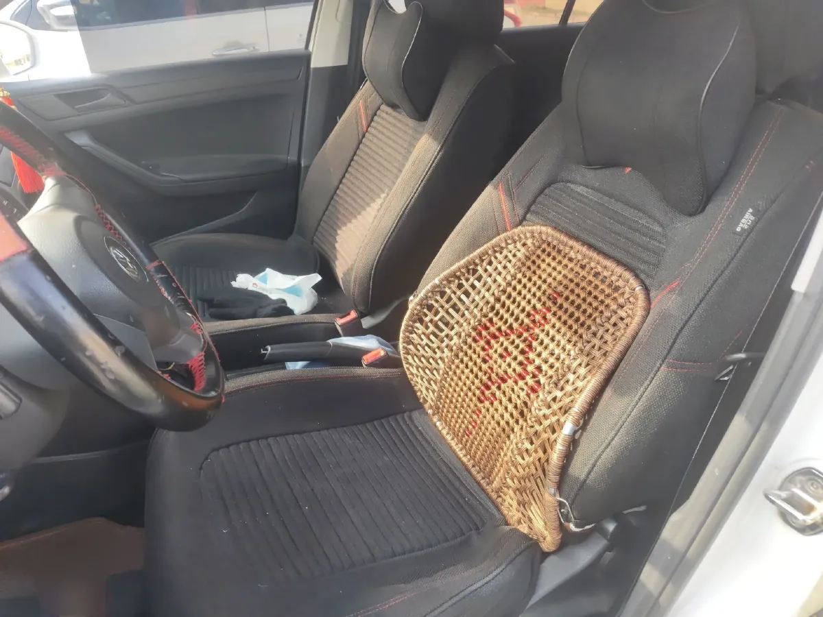 2015 Volkswagen Jetta 1.6L 110HP L4 5MT,autocango,china used car exporter,china ev exporter,chinese used car exporter,chinese used ev exporter