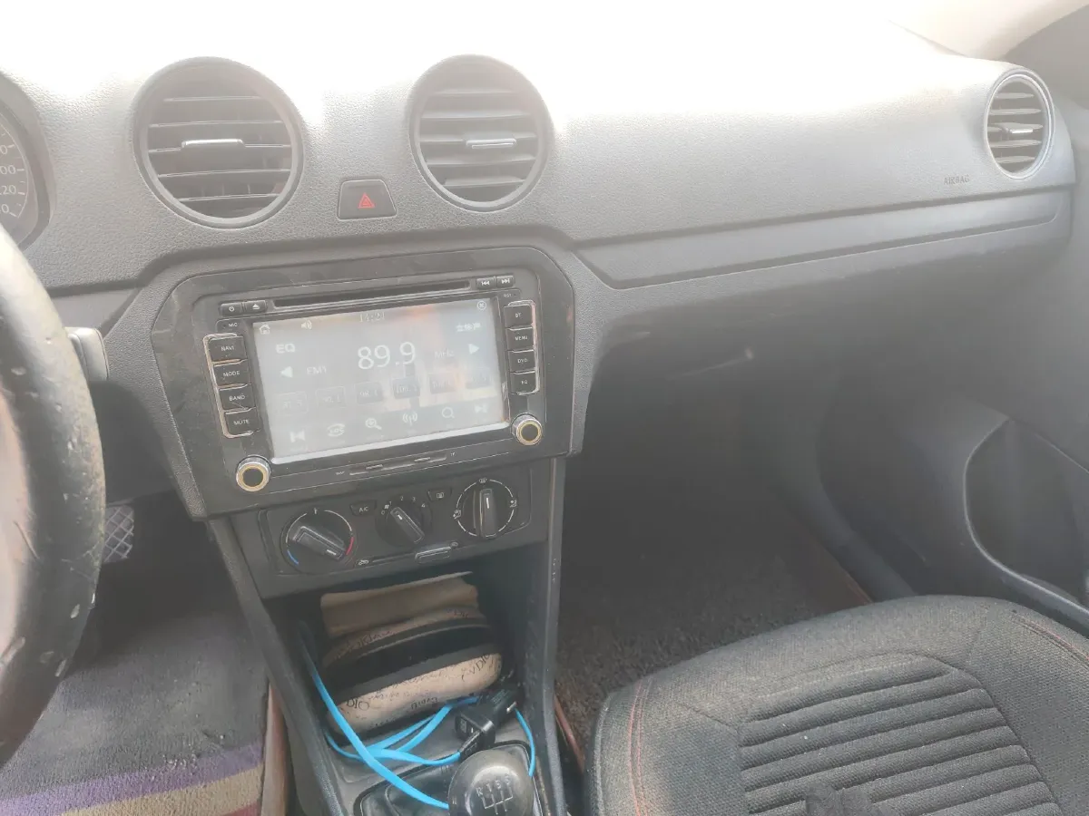 2015 Volkswagen Jetta 1.6L 110HP L4 5MT,autocango,china used car exporter,china ev exporter,chinese used car exporter,chinese used ev exporter