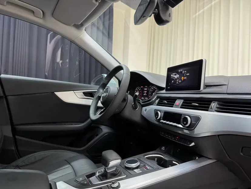 2019 Audi A4L 2.0T 190HP L4 7DCT,autocango,china used car exporter,china ev exporter,chinese used car exporter,chinese used ev exporter