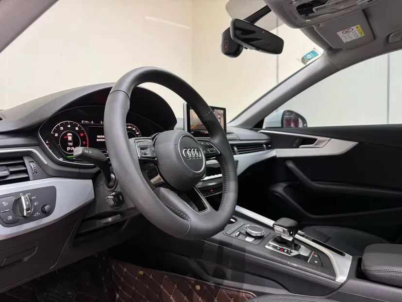 2019 Audi A4L 2.0T 190HP L4 7DCT,autocango,china used car exporter,china ev exporter,chinese used car exporter,chinese used ev exporter