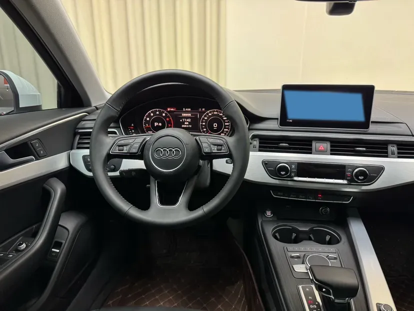 2019 Audi A4L 2.0T 190HP L4 7DCT,autocango,china used car exporter,china ev exporter,chinese used car exporter,chinese used ev exporter