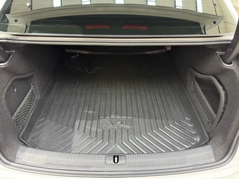 2019 Audi A4L 2.0T 190HP L4 7DCT,autocango,china used car exporter,china ev exporter,chinese used car exporter,chinese used ev exporter