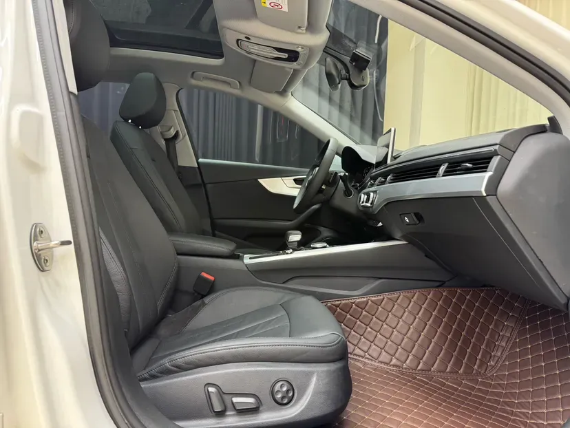 2019 Audi A4L 2.0T 190HP L4 7DCT,autocango,china used car exporter,china ev exporter,chinese used car exporter,chinese used ev exporter