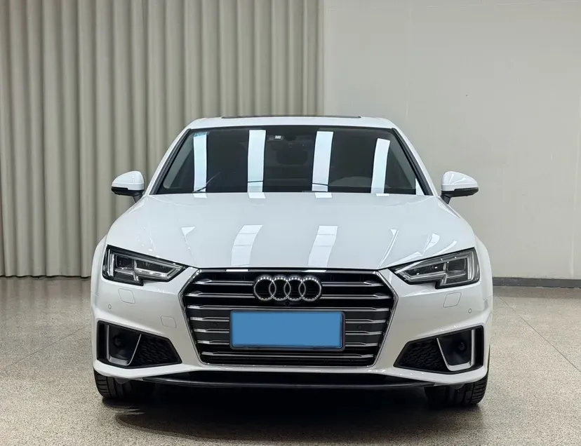 2019 Audi A4L 2.0T 190HP L4 7DCT,autocango,china used car exporter,china ev exporter,chinese used car exporter,chinese used ev exporter