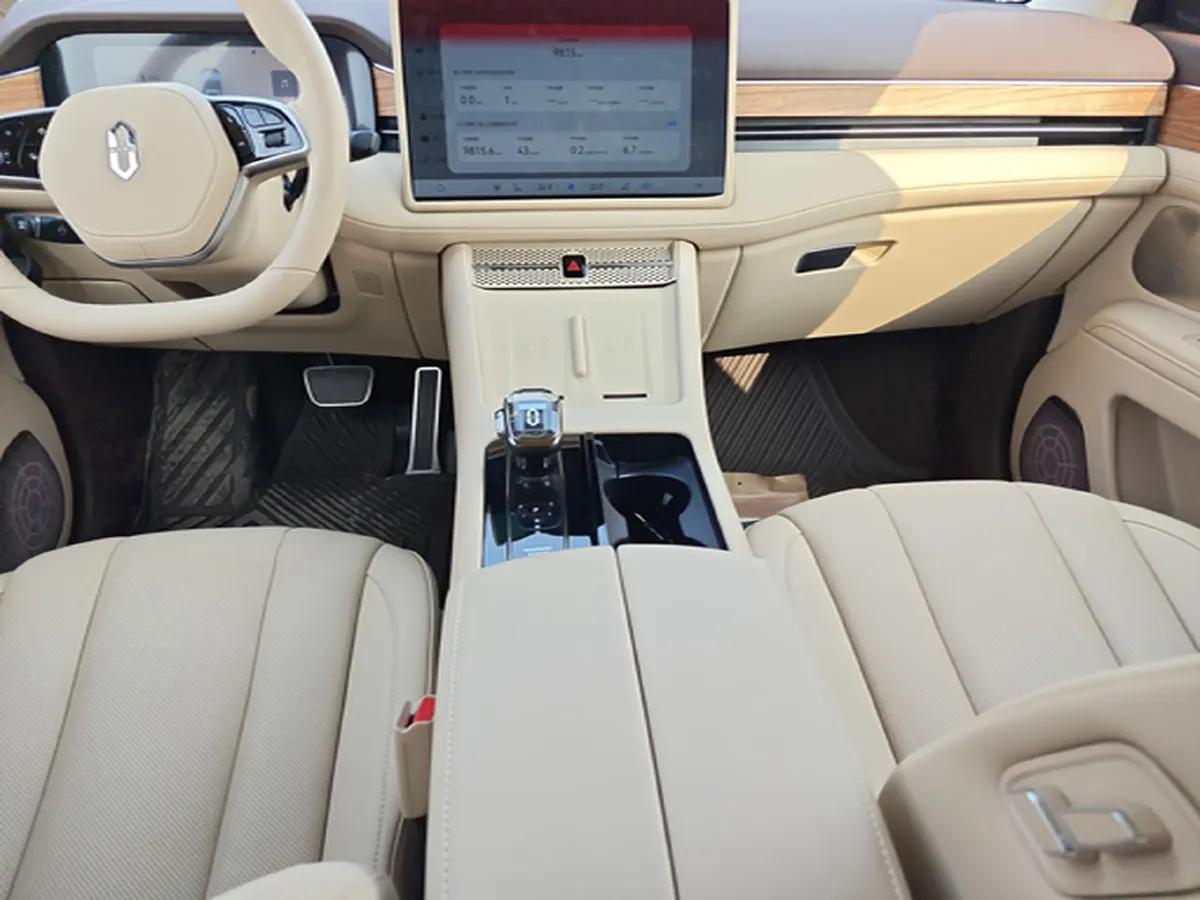 2024 AITO AITO M7 1.5T 152HP L4 REEV 40KWH,autocango,china used car exporter,china ev exporter,chinese used car exporter,chinese used ev exporter