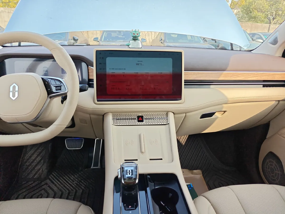 2024 AITO AITO M7 1.5T 152HP L4 REEV 40KWH,autocango,china used car exporter,china ev exporter,chinese used car exporter,chinese used ev exporter