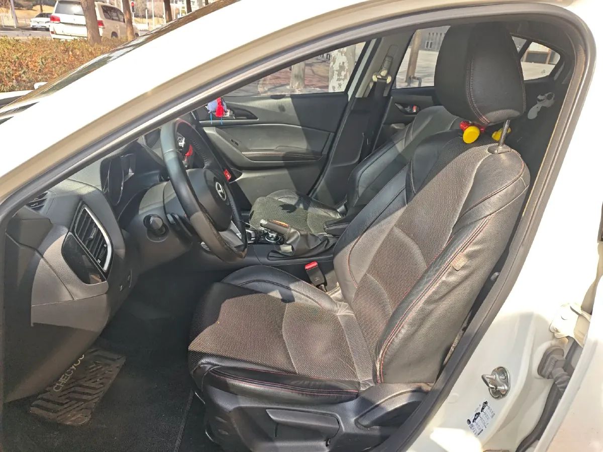 2014 Mazda 3 Axela 2.0L 158HP L4 6AT,autocango,china used car exporter,china ev exporter,chinese used car exporter,chinese used ev exporter