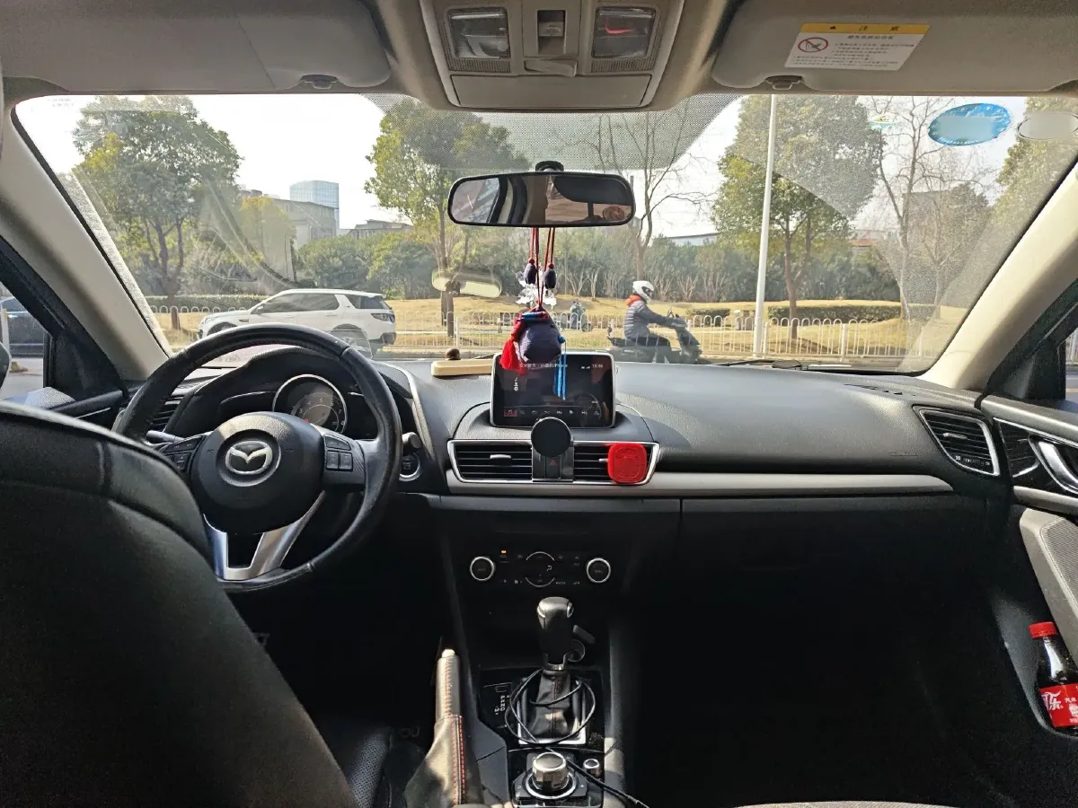 2014 Mazda 3 Axela 2.0L 158HP L4 6AT,autocango,china used car exporter,china ev exporter,chinese used car exporter,chinese used ev exporter