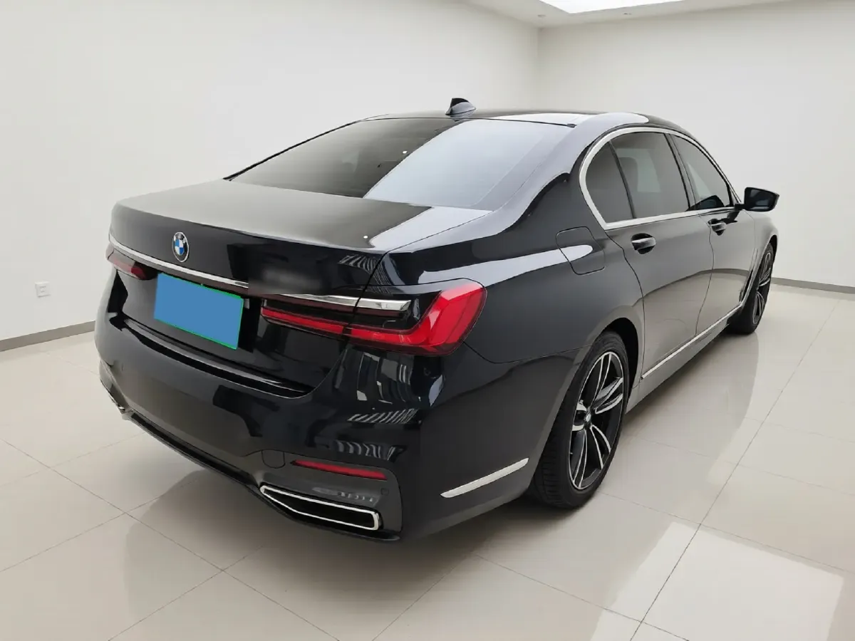 2019 BMW 7 Series 2.0T 265HP L4 8AT,autocango,china used car exporter,china ev exporter,chinese used car exporter,chinese used ev exporter