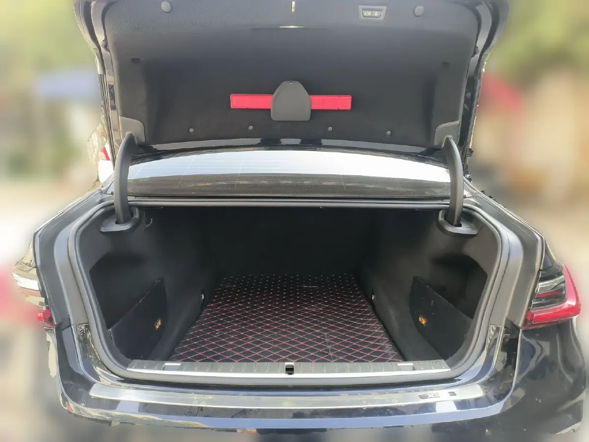 2019 BMW 7 Series 2.0T 265HP L4 8AT,autocango,china used car exporter,china ev exporter,chinese used car exporter,chinese used ev exporter