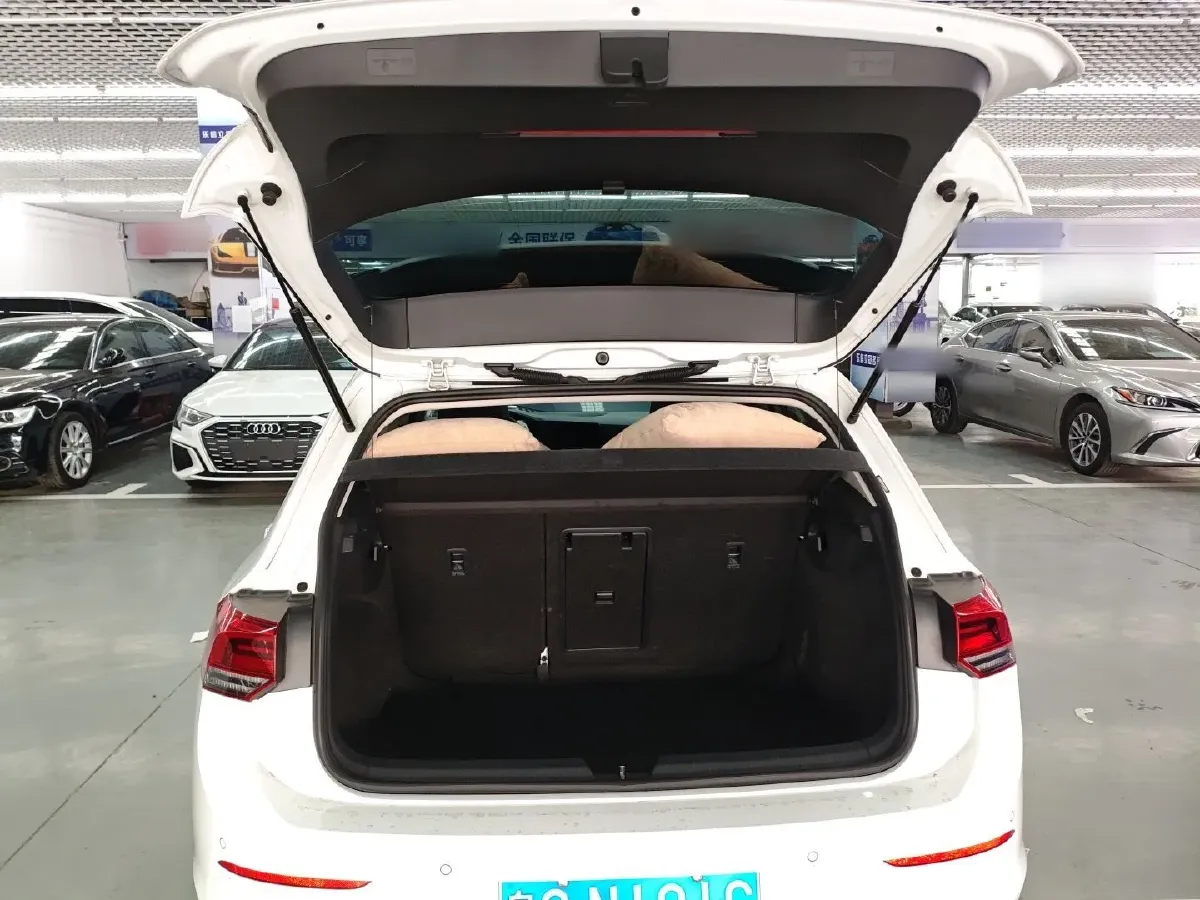 2021 Volkswagen Golf 1.4T 150HP L4 7DCT,autocango,china used car exporter,china ev exporter,chinese used car exporter,chinese used ev exporter