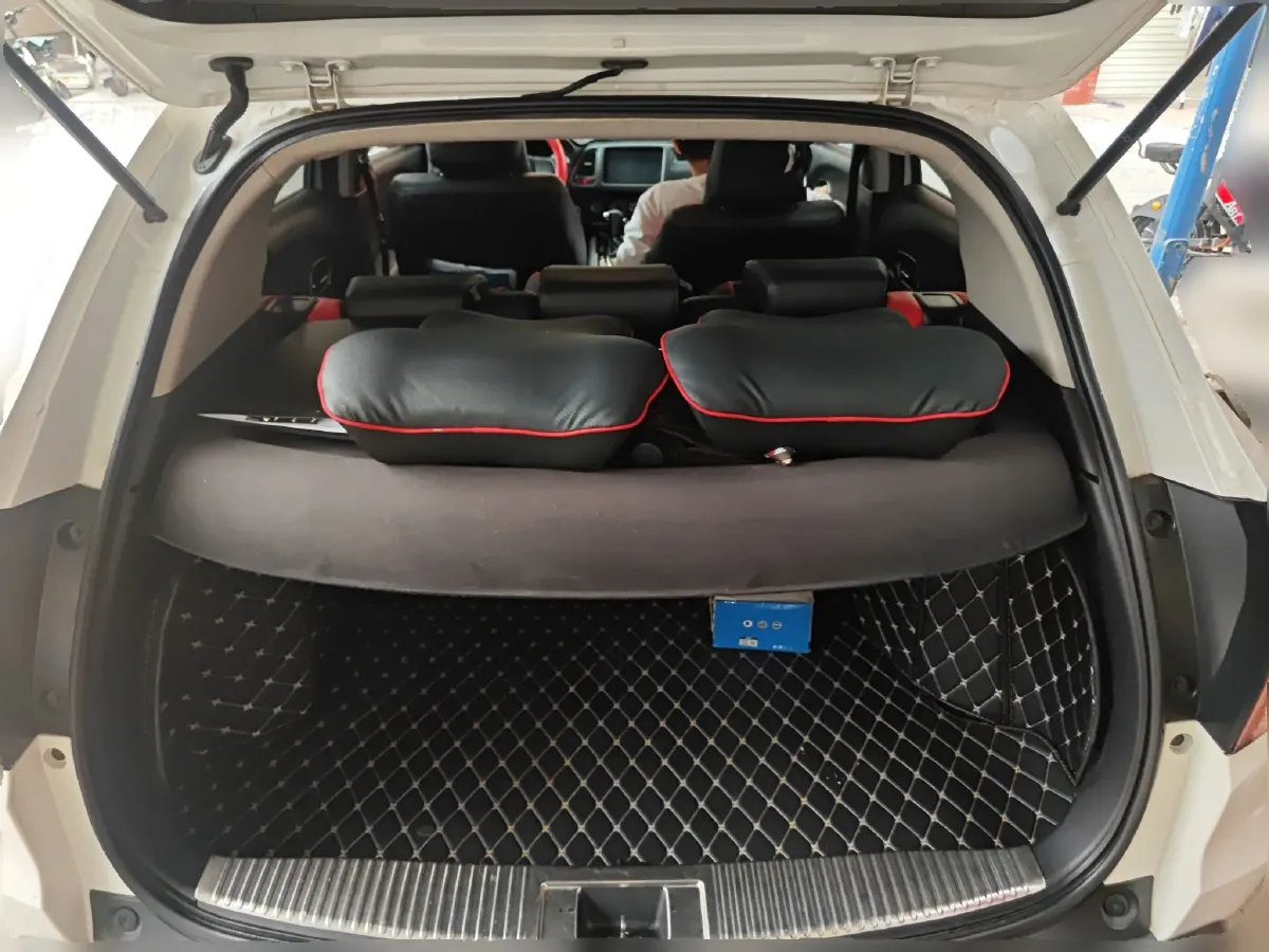 2017 ChangAn CS95 2.0T 233HP L4 6AT,autocango,china used car exporter,china ev exporter,chinese used car exporter,chinese used ev exporter