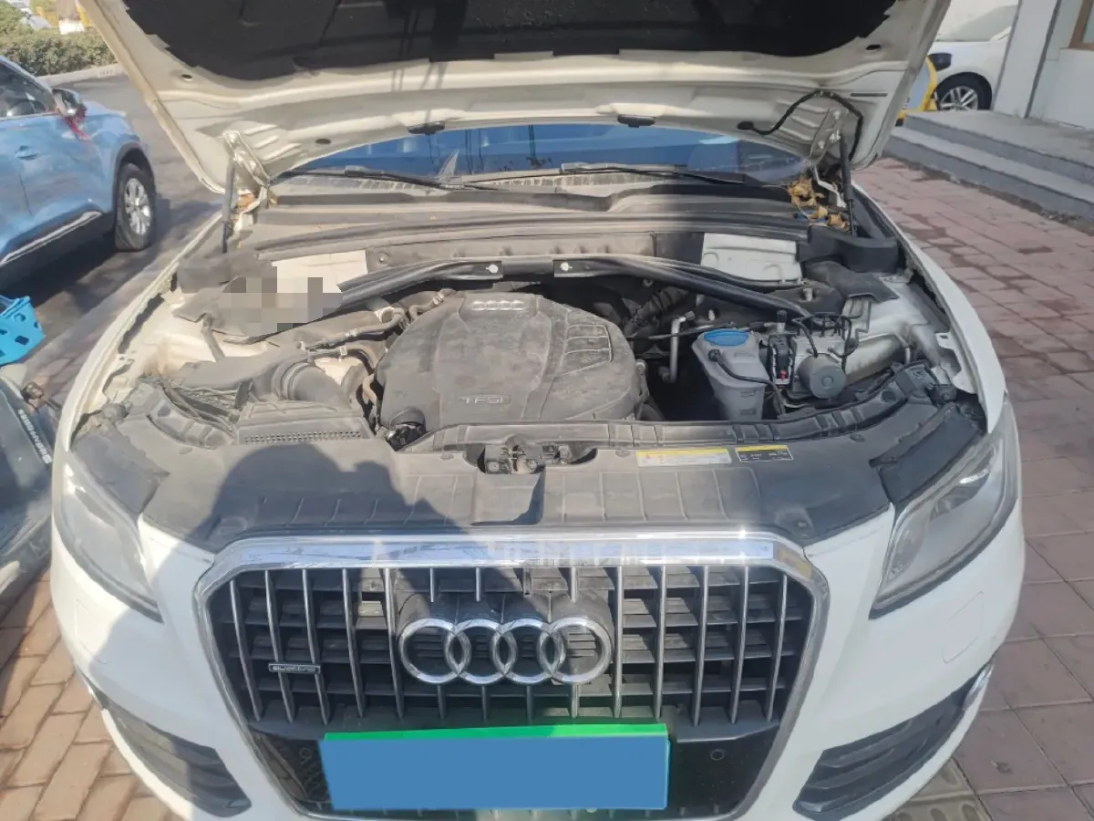 2015 Audi Q5 2.0T 224HP L4 8AT,autocango,china used car exporter,china ev exporter,chinese used car exporter,chinese used ev exporter