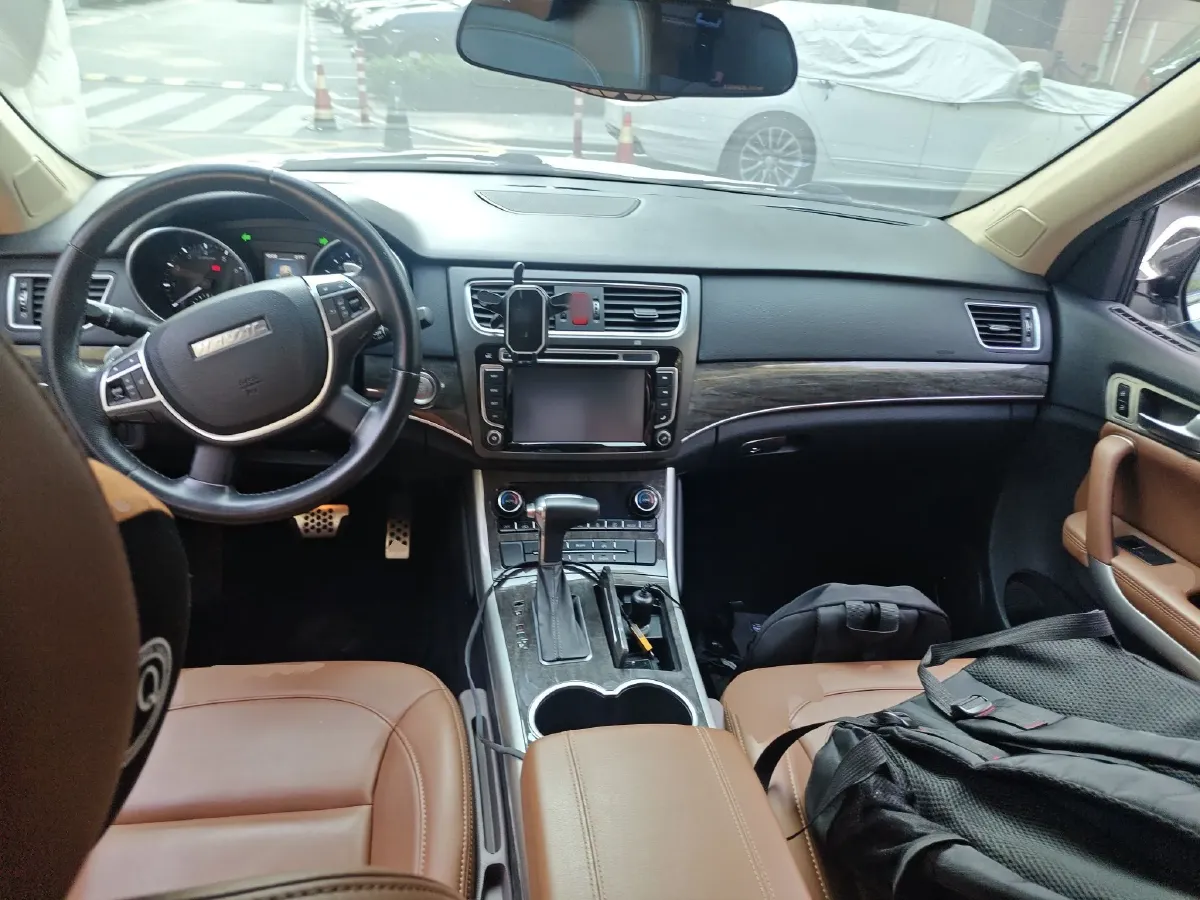 2015 Haval H8 2.0T 218HP L4 6AT,autocango,china used car exporter,china ev exporter,chinese used car exporter,chinese used ev exporter