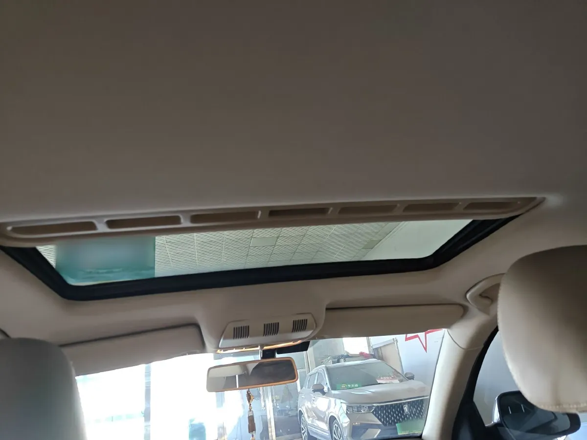 2015 Skoda Octavia 1.6L 105HP L4 6AT,autocango,china used car exporter,china ev exporter,chinese used car exporter,chinese used ev exporter