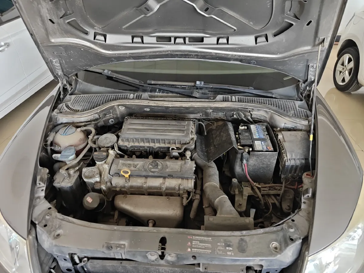 2015 Skoda Octavia 1.6L 105HP L4 6AT,autocango,china used car exporter,china ev exporter,chinese used car exporter,chinese used ev exporter