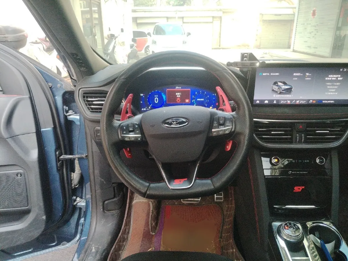 2020 Ford Escape 2.0T 248HP L4 8AT,autocango,china used car exporter,china ev exporter,chinese used car exporter,chinese used ev exporter