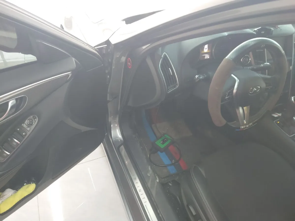 2021 Kia Carnival 2.0T 233HP L4 8AT,autocango,china used car exporter,china ev exporter,chinese used car exporter,chinese used ev exporter