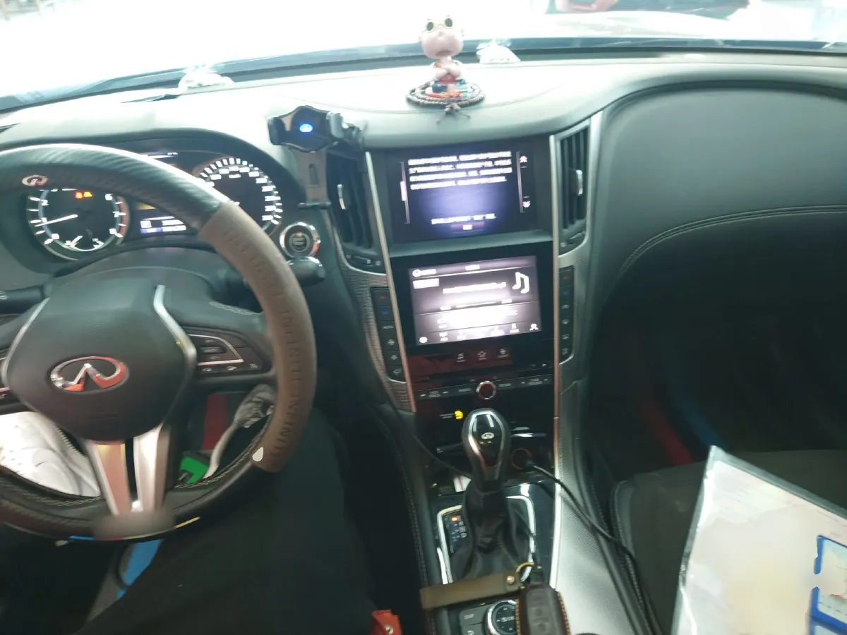 2021 Kia Carnival 2.0T 233HP L4 8AT,autocango,china used car exporter,china ev exporter,chinese used car exporter,chinese used ev exporter