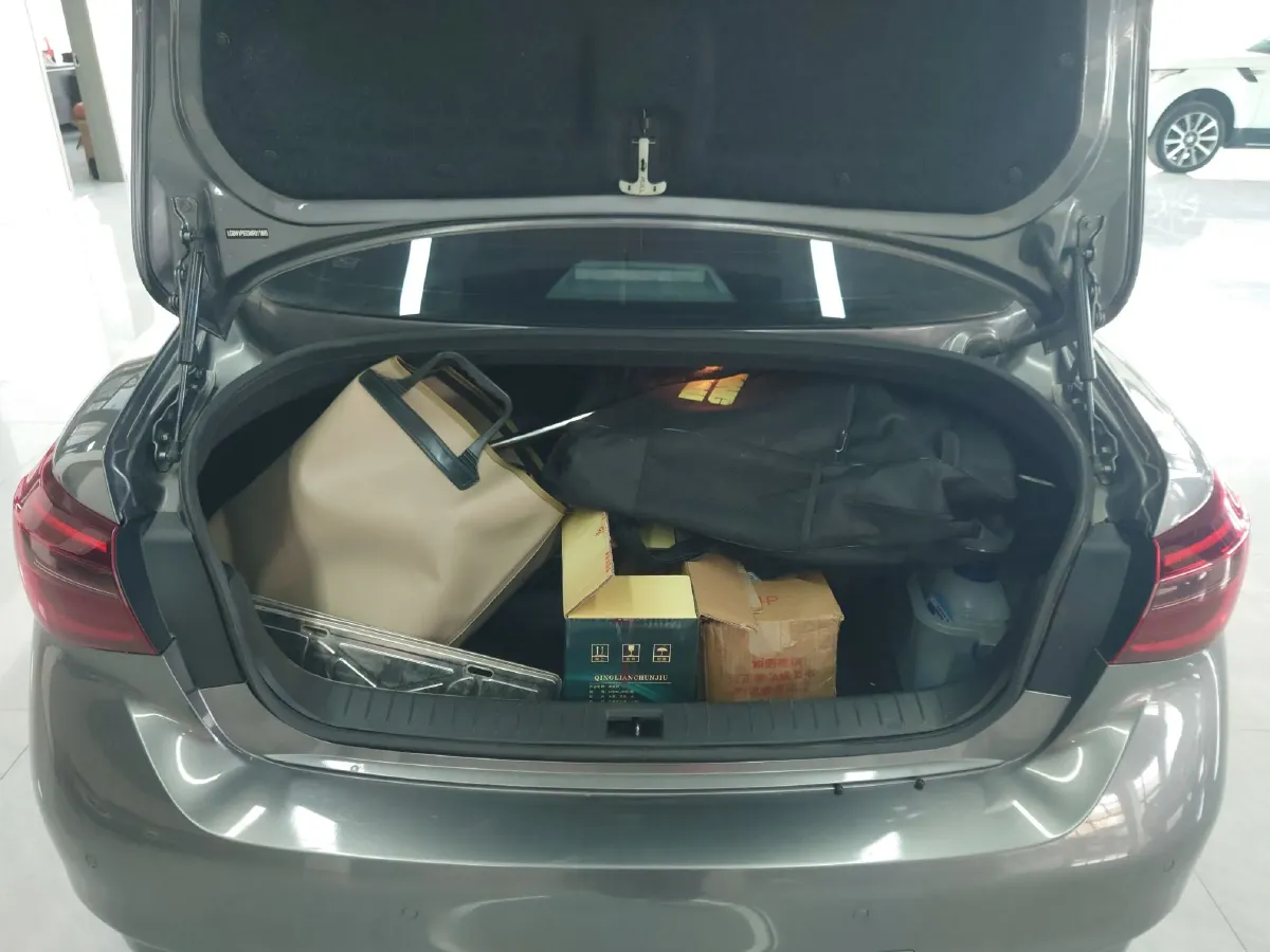 2021 Kia Carnival 2.0T 233HP L4 8AT,autocango,china used car exporter,china ev exporter,chinese used car exporter,chinese used ev exporter