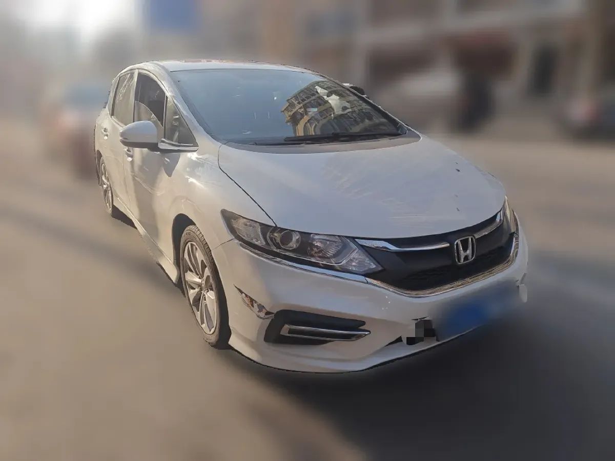 2017 Honda Jade 1.8L 141HP L4 5AT,autocango,china used car exporter,china ev exporter,chinese used car exporter,chinese used ev exporter