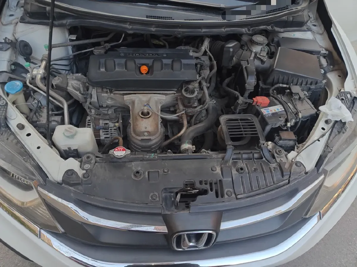 2017 Honda Jade 1.8L 141HP L4 5AT,autocango,china used car exporter,china ev exporter,chinese used car exporter,chinese used ev exporter