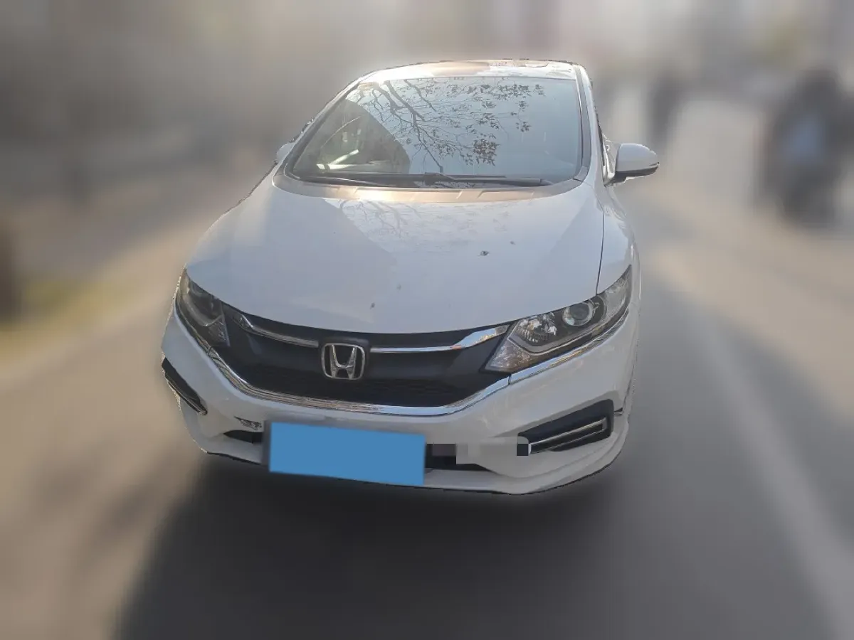2017 Honda Jade 1.8L 141HP L4 5AT,autocango,china used car exporter,china ev exporter,chinese used car exporter,chinese used ev exporter