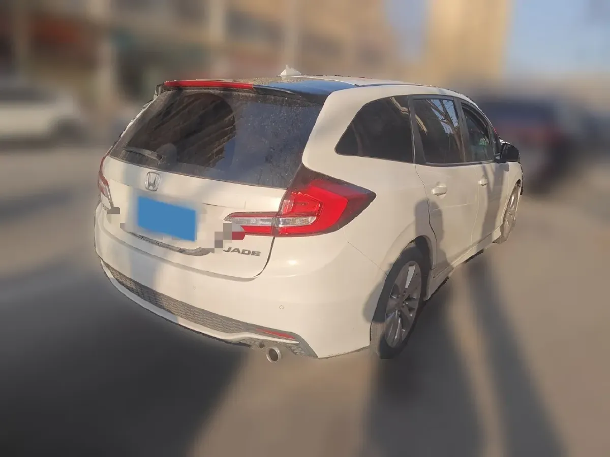 2017 Honda Jade 1.8L 141HP L4 5AT,autocango,china used car exporter,china ev exporter,chinese used car exporter,chinese used ev exporter