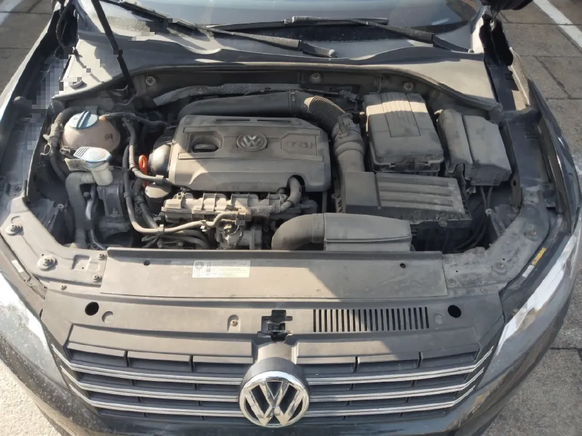 2013 Volkswagen Passat 2.0T 200HP L4 6DCT,autocango,china used car exporter,china ev exporter,chinese used car exporter,chinese used ev exporter