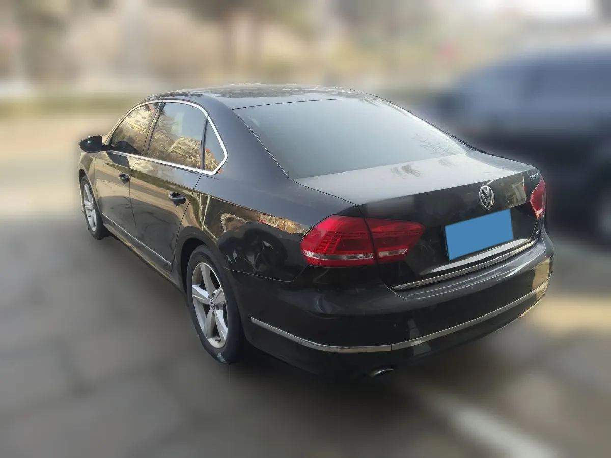 2013 Volkswagen Passat 2.0T 200HP L4 6DCT,autocango,china used car exporter,china ev exporter,chinese used car exporter,chinese used ev exporter