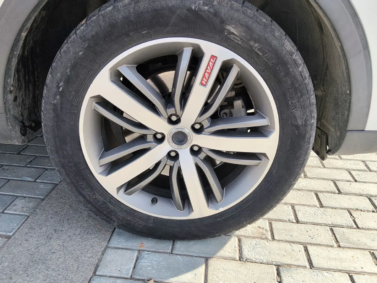 2017 Haval H6 2.0T 197HP L4 7DCT,autocango,china used car exporter,china ev exporter,chinese used car exporter,chinese used ev exporter