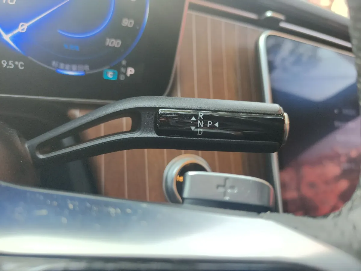 2022 Mercedes-Benz EQE Class BEV 96.1KWH,autocango,china used car exporter,china ev exporter,chinese used car exporter,chinese used ev exporter