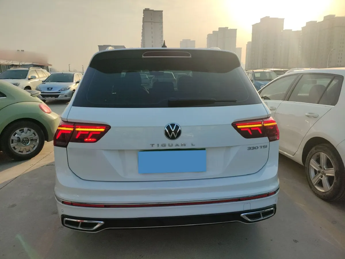 2022 Volkswagen Tiguan L 2.0T 186HP L4 7DCT,autocango,china used car exporter,china ev exporter,chinese used car exporter,chinese used ev exporter