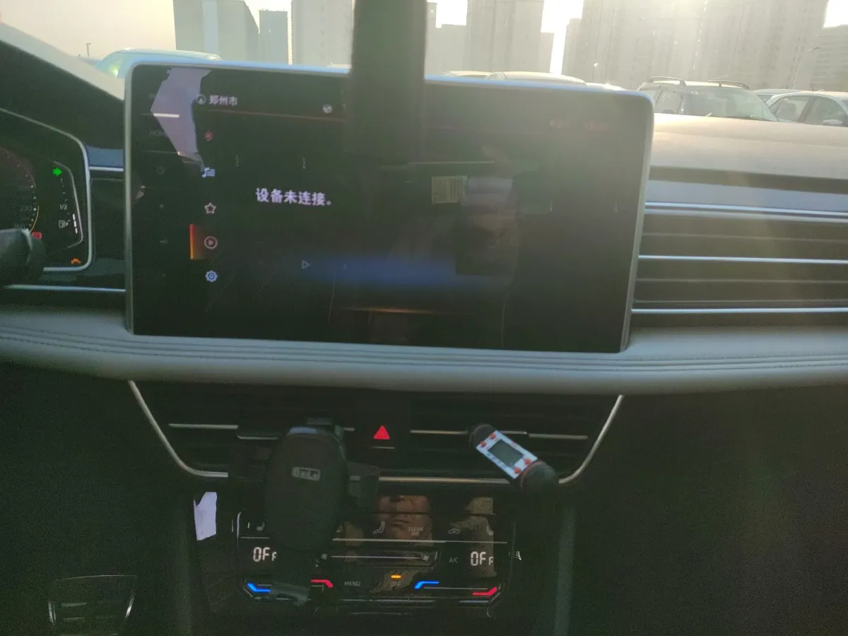 2022 Volkswagen Tiguan L 2.0T 186HP L4 7DCT,autocango,china used car exporter,china ev exporter,chinese used car exporter,chinese used ev exporter