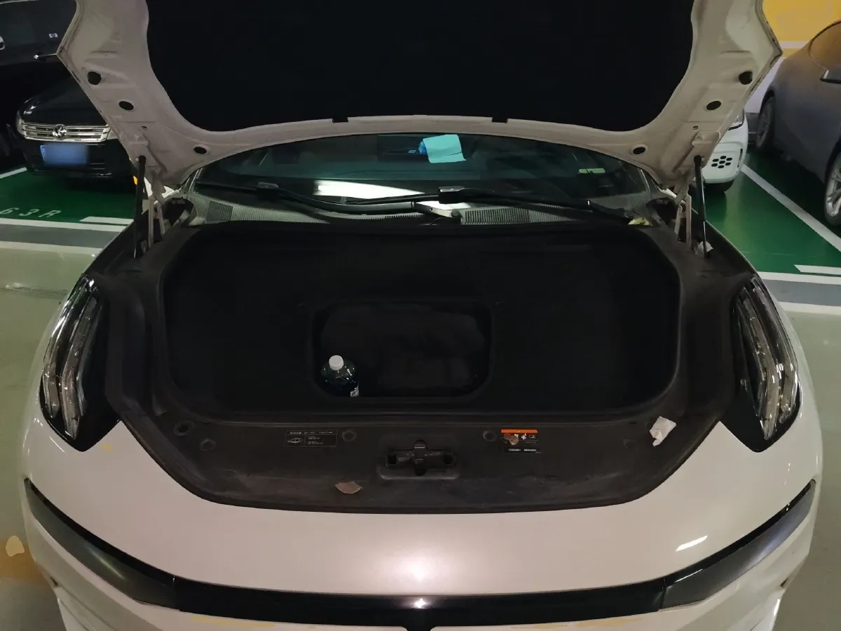 2022 Zeekr 001 BEV 100KWH,autocango,china used car exporter,china ev exporter,chinese used car exporter,chinese used ev exporter