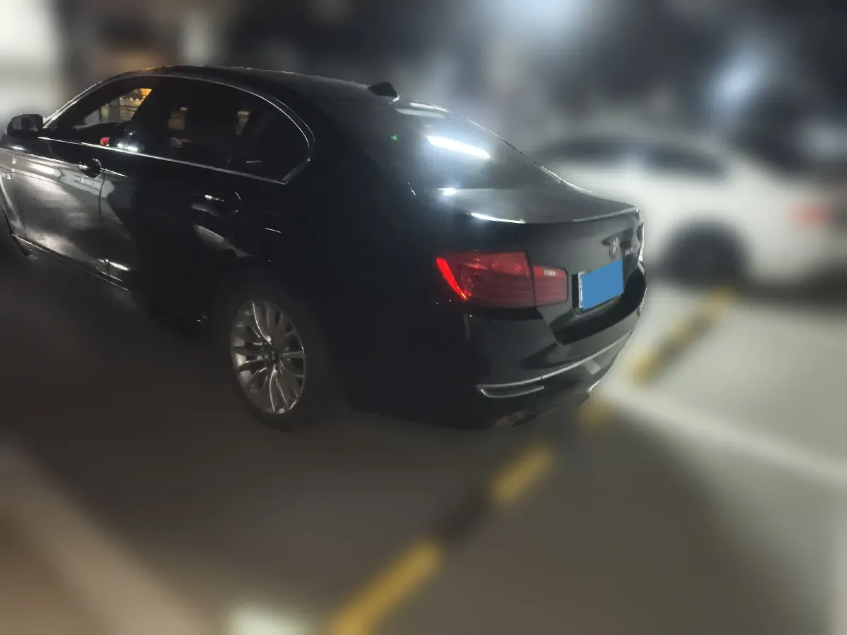 2014 BMW 5 Series 2.0T 218HP L4 8AT,autocango,china used car exporter,china ev exporter,chinese used car exporter,chinese used ev exporter