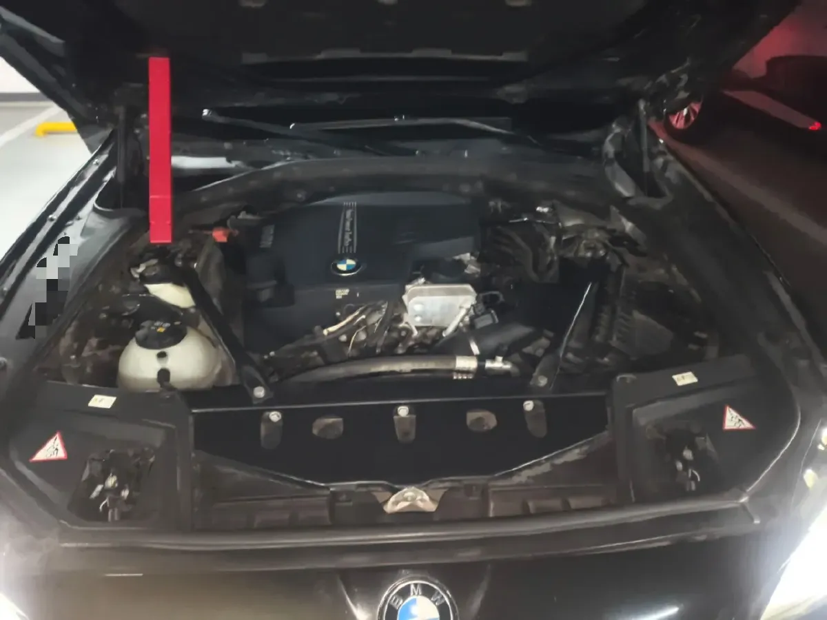 2014 BMW 5 Series 2.0T 218HP L4 8AT,autocango,china used car exporter,china ev exporter,chinese used car exporter,chinese used ev exporter