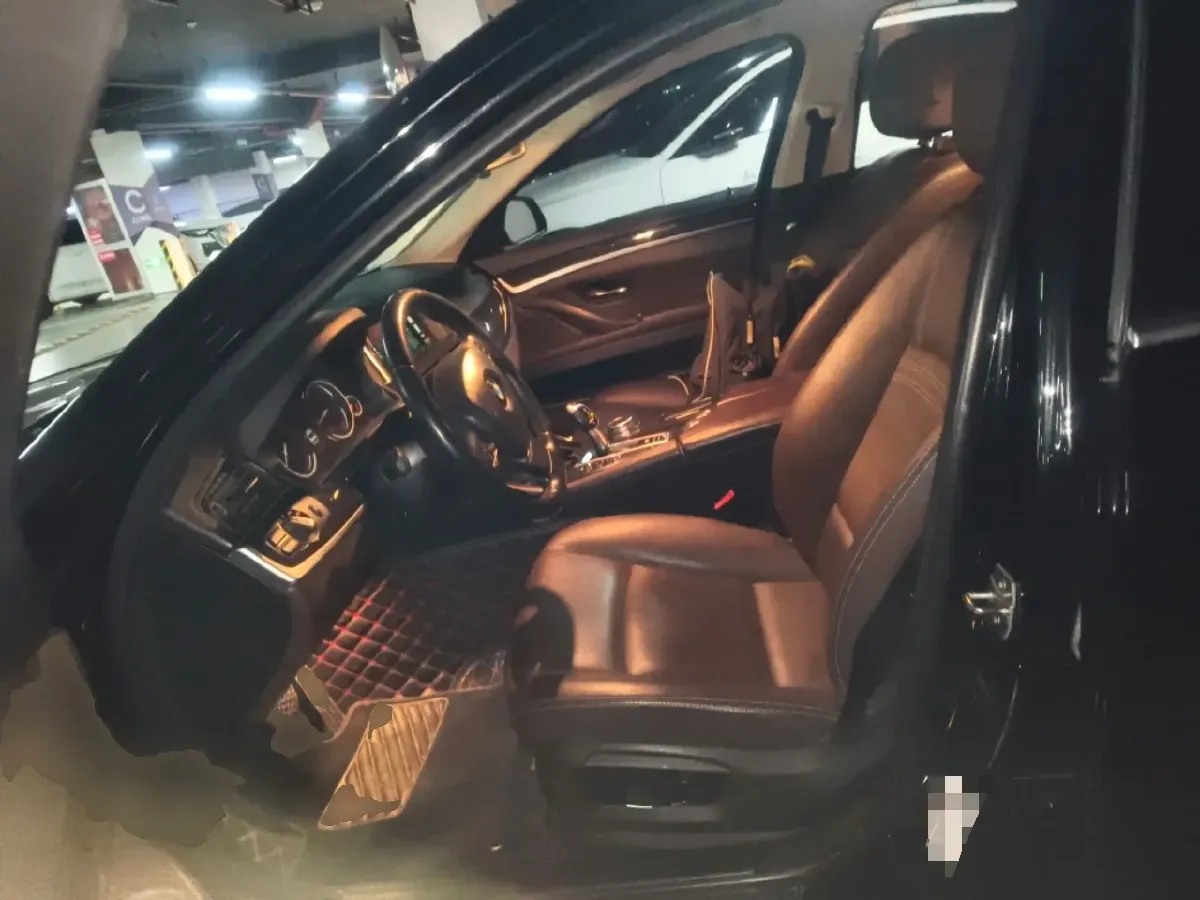 2014 BMW 5 Series 2.0T 218HP L4 8AT,autocango,china used car exporter,china ev exporter,chinese used car exporter,chinese used ev exporter