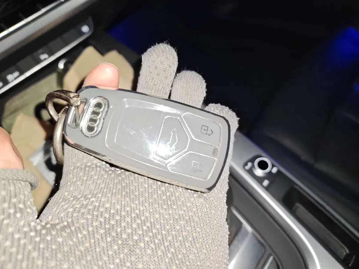 2021 Audi A5 2.0T 204HP L4 7DCT,autocango,china used car exporter,china ev exporter,chinese used car exporter,chinese used ev exporter