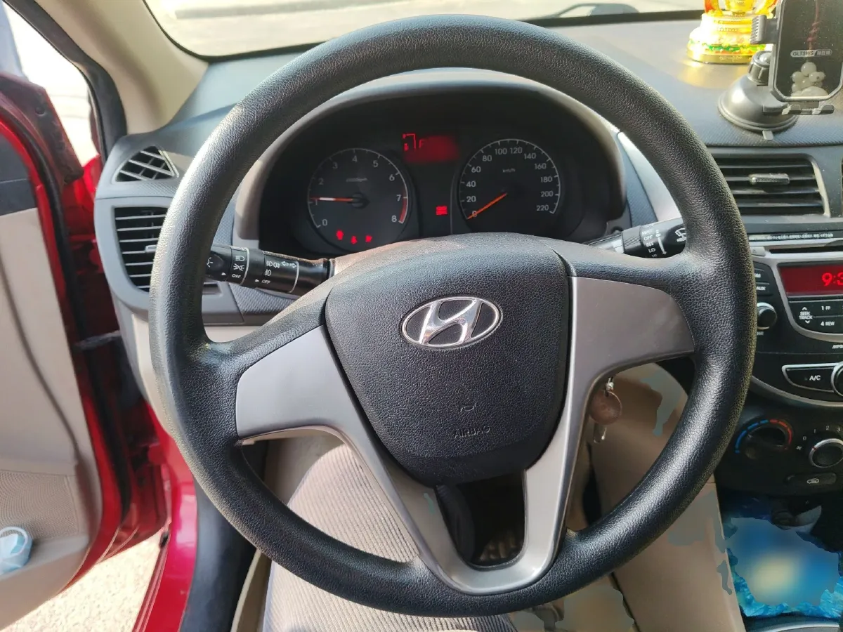 2014 Hyundai Reina 1.4L 107HP L4 4AT,autocango,china used car exporter,china ev exporter,chinese used car exporter,chinese used ev exporter