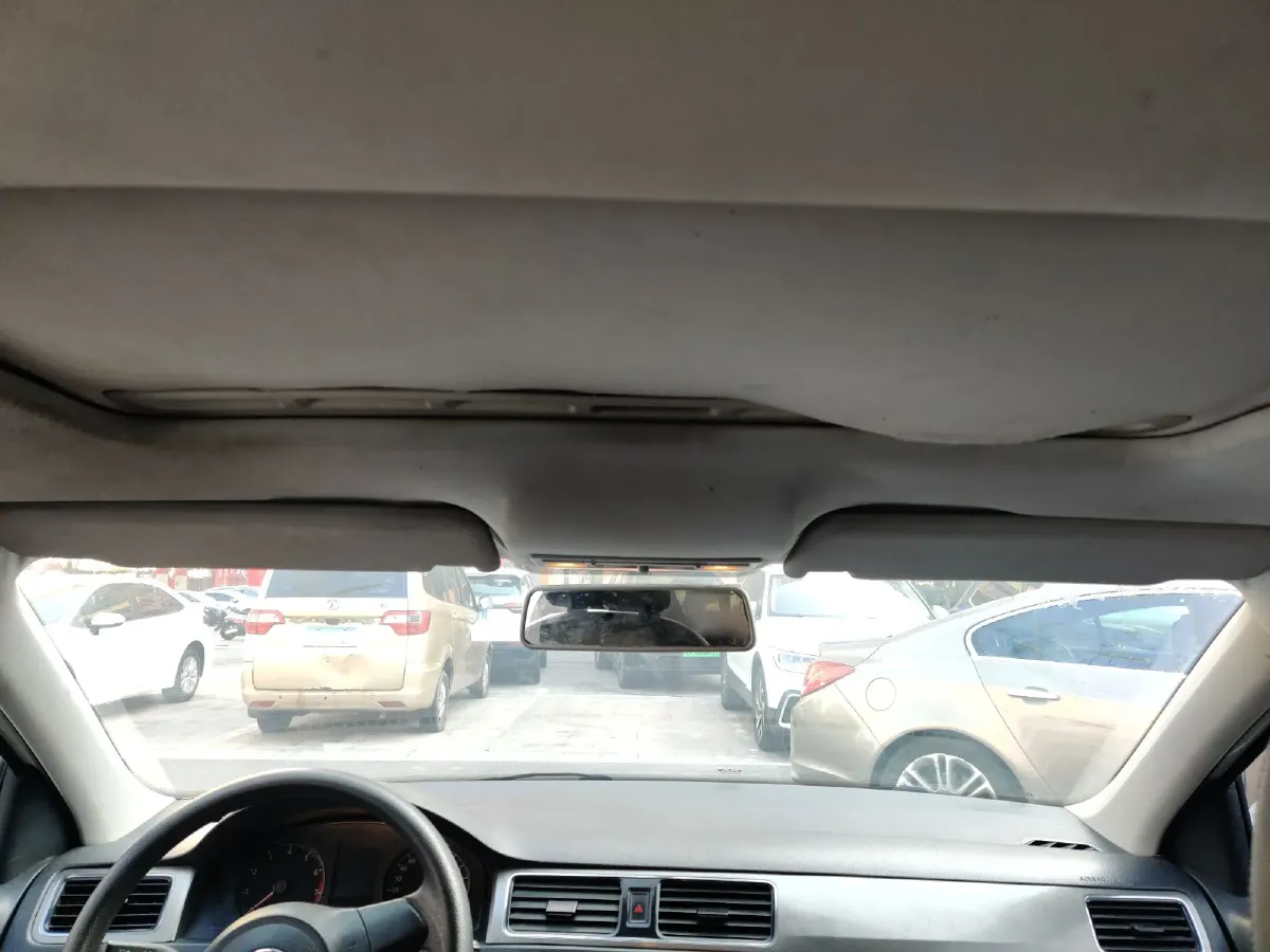 2013 Volkswagen Polo 1.6L 105HP L4 6AT,autocango,china used car exporter,china ev exporter,chinese used car exporter,chinese used ev exporter