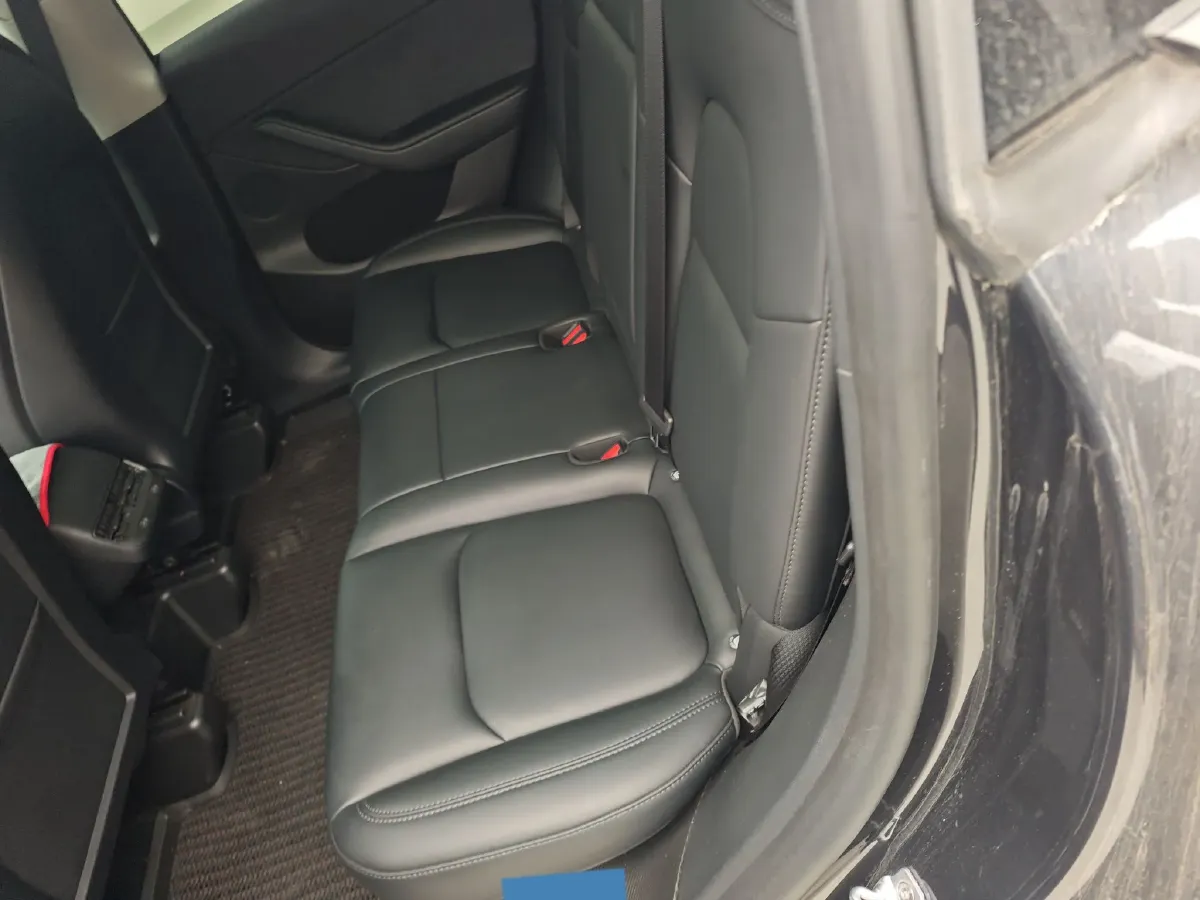 2024 Tesla Model Y BEV 78.4KWH,autocango,china used car exporter,china ev exporter,chinese used car exporter,chinese used ev exporter