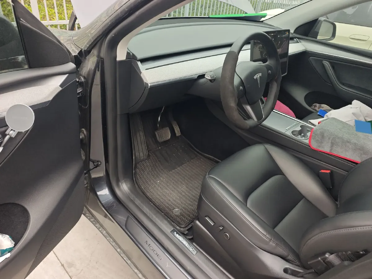 2024 Tesla Model Y BEV 78.4KWH,autocango,china used car exporter,china ev exporter,chinese used car exporter,chinese used ev exporter