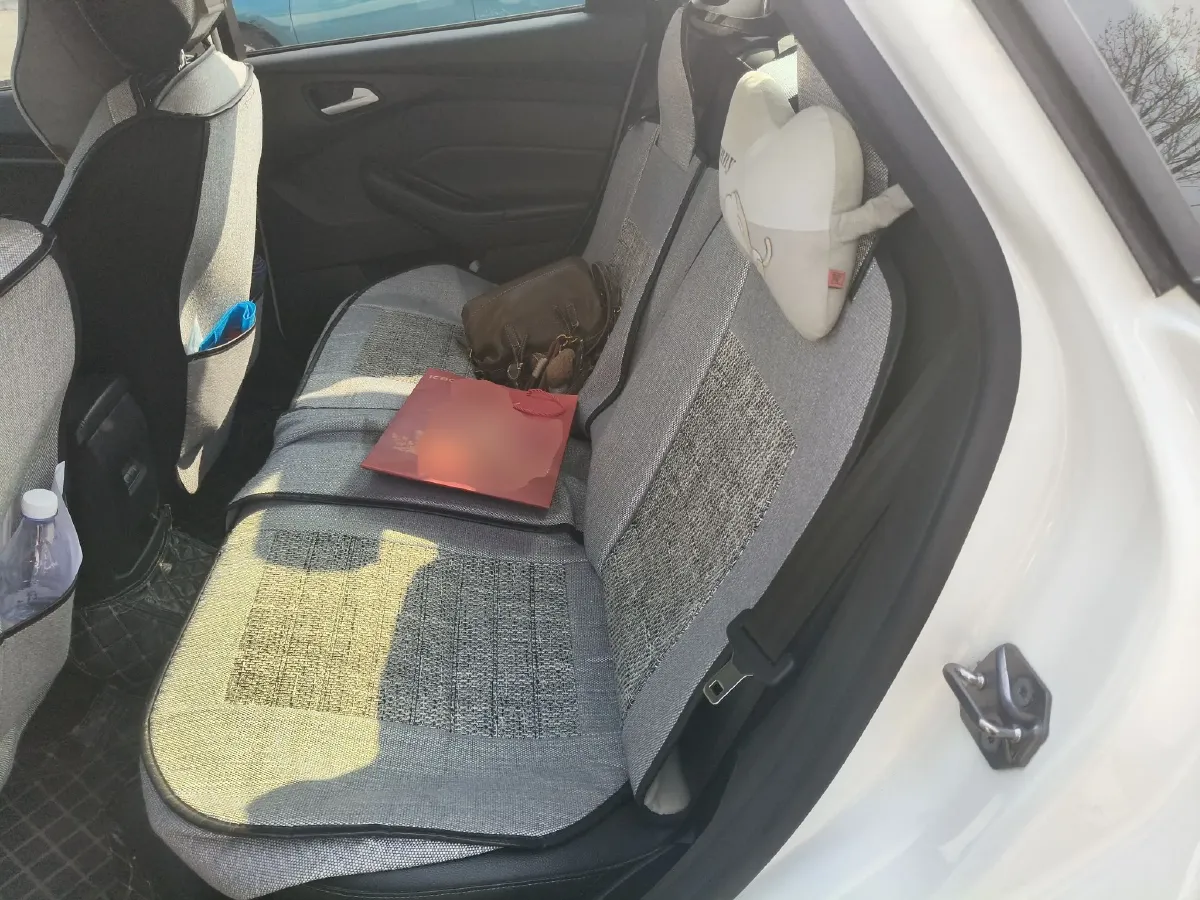 2017 Ford Focus 1.6L 125HP L4 6DCT,autocango,china used car exporter,china ev exporter,chinese used car exporter,chinese used ev exporter