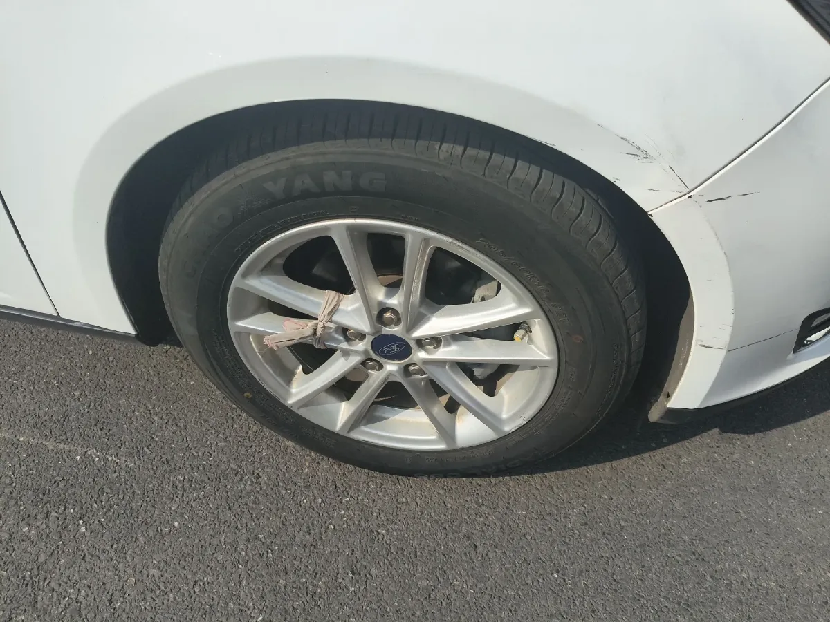 2017 Ford Focus 1.6L 125HP L4 6DCT,autocango,china used car exporter,china ev exporter,chinese used car exporter,chinese used ev exporter