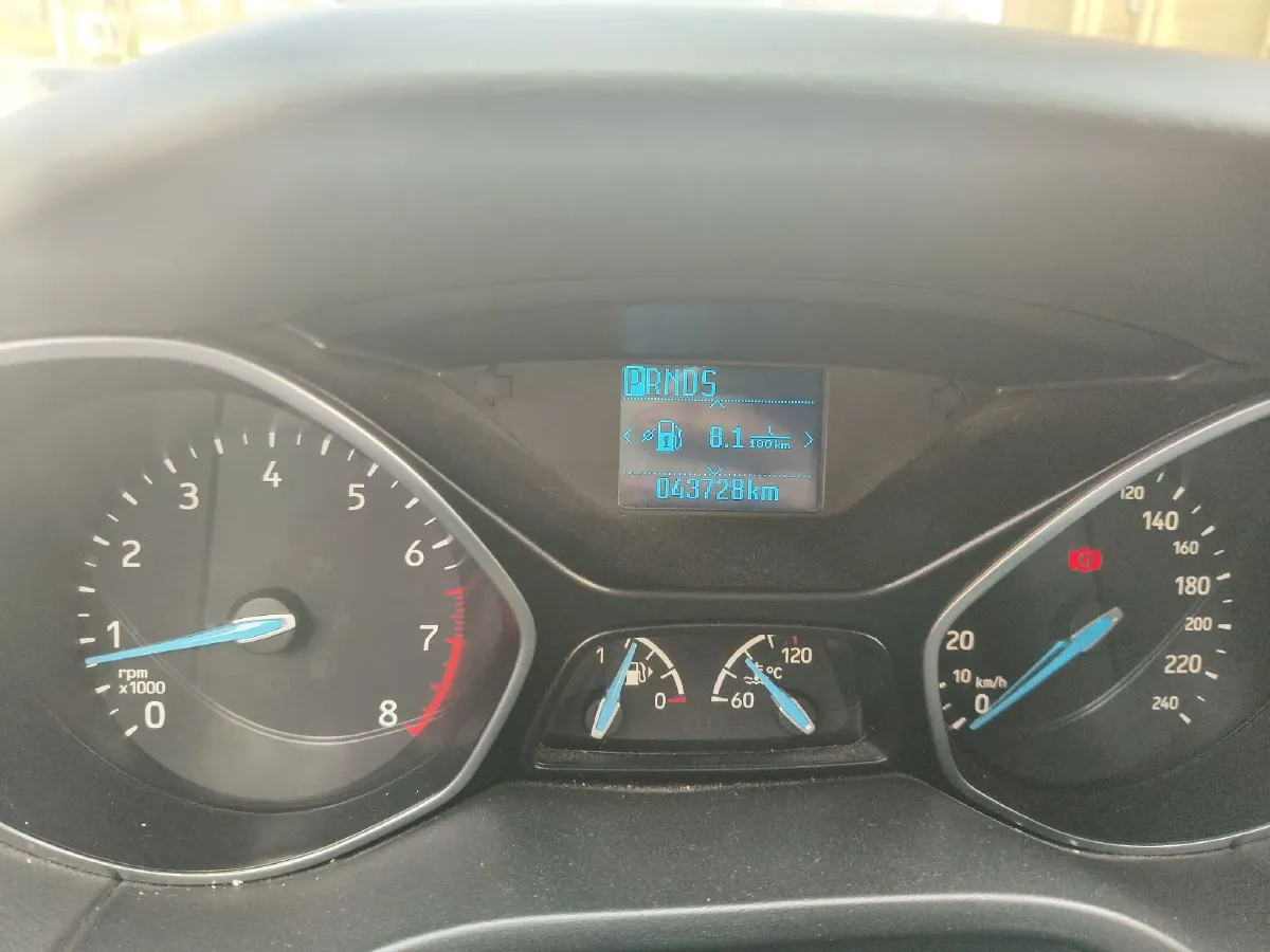 2017 Ford Focus 1.6L 125HP L4 6DCT,autocango,china used car exporter,china ev exporter,chinese used car exporter,chinese used ev exporter