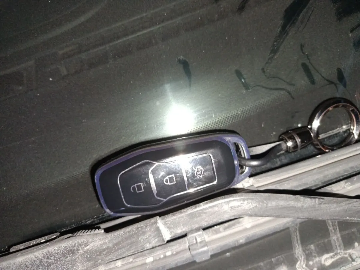 2015 Ford Edge 2.0T 245HP L4 6AT,autocango,china used car exporter,china ev exporter,chinese used car exporter,chinese used ev exporter