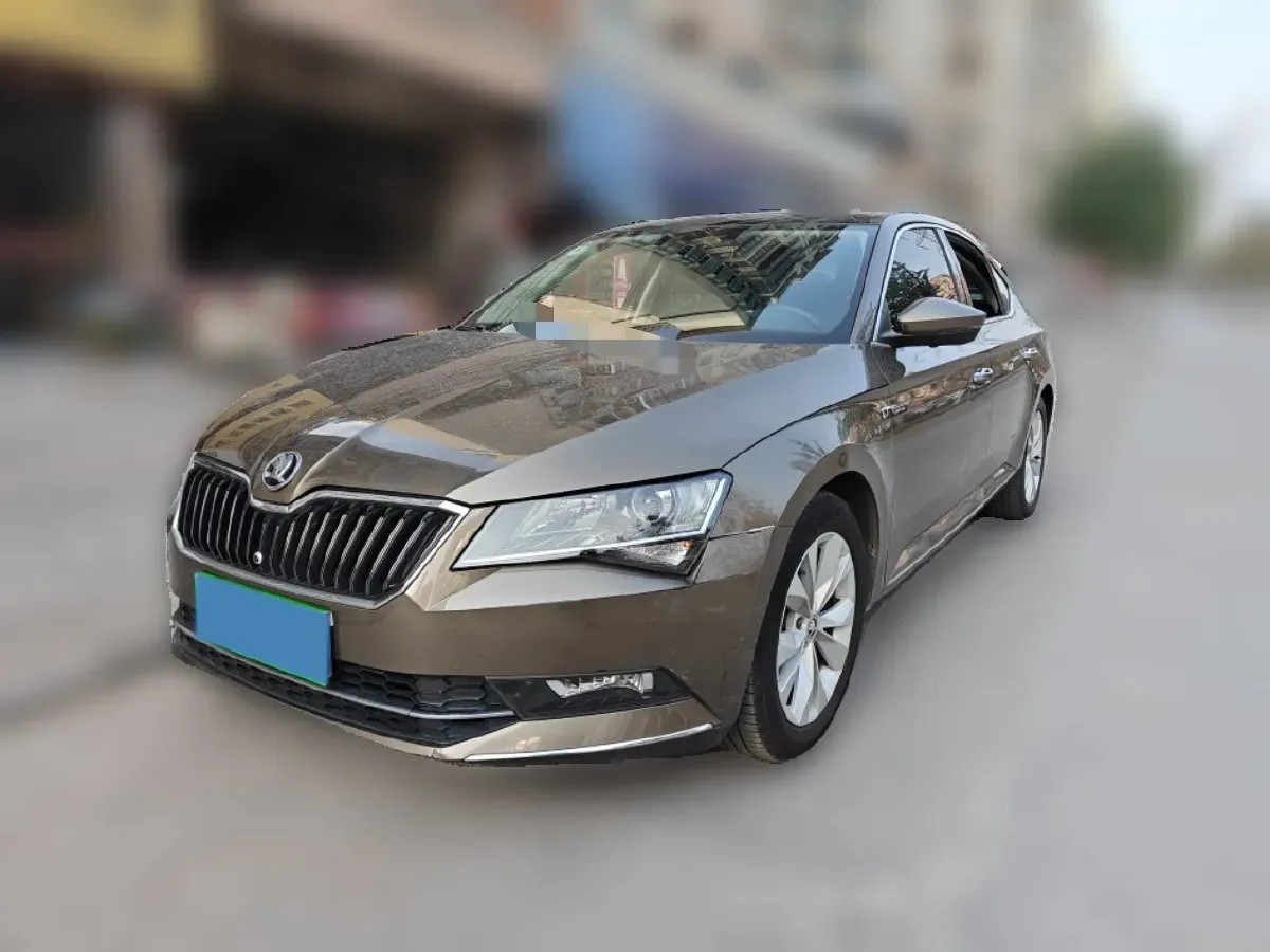 2018 Skoda Superb 1.4T 150HP L4 7DCT,autocango,china used car exporter,china ev exporter,chinese used car exporter,chinese used ev exporter